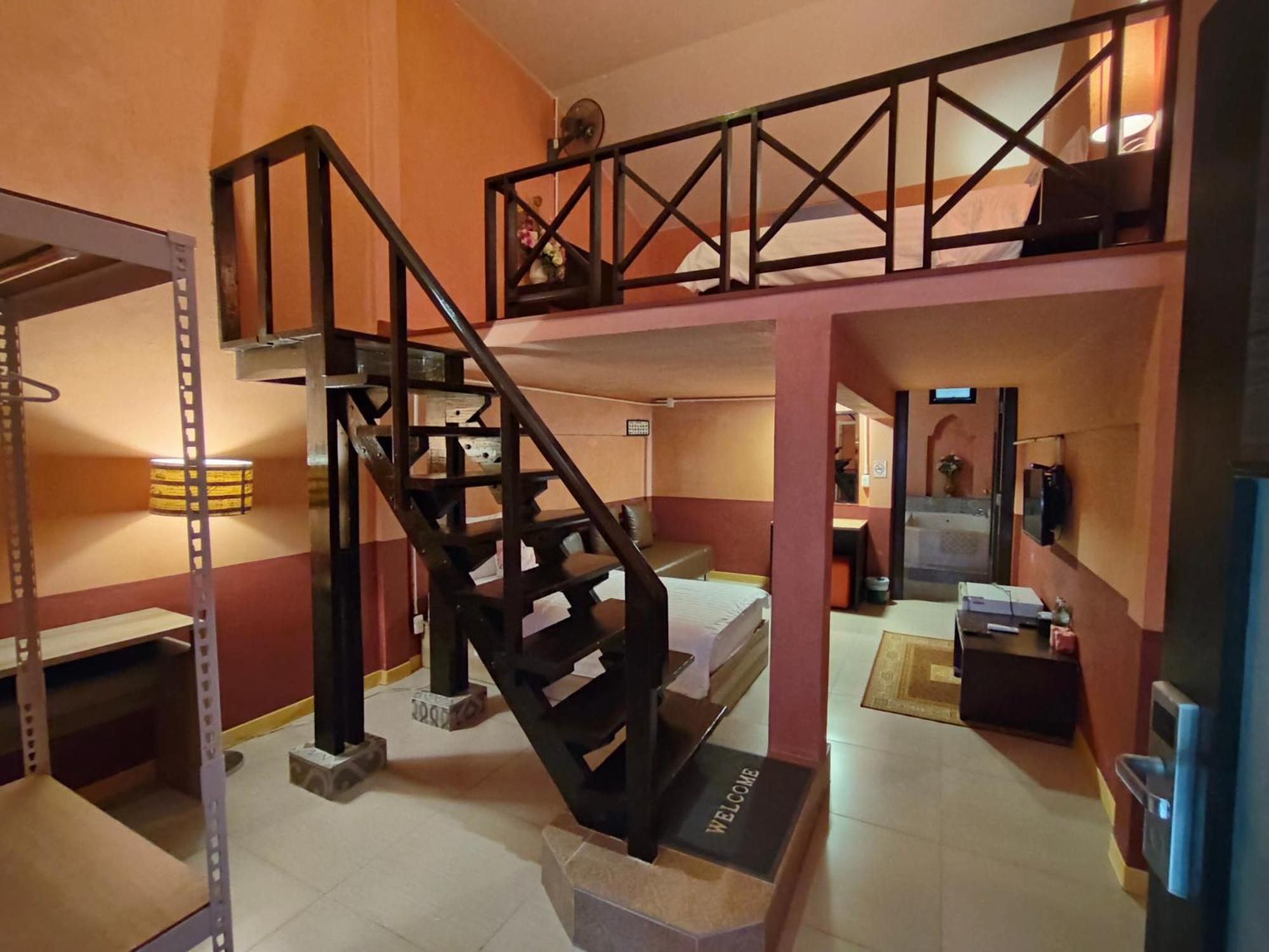 Retro Box Hotel Chumphon Exterior foto